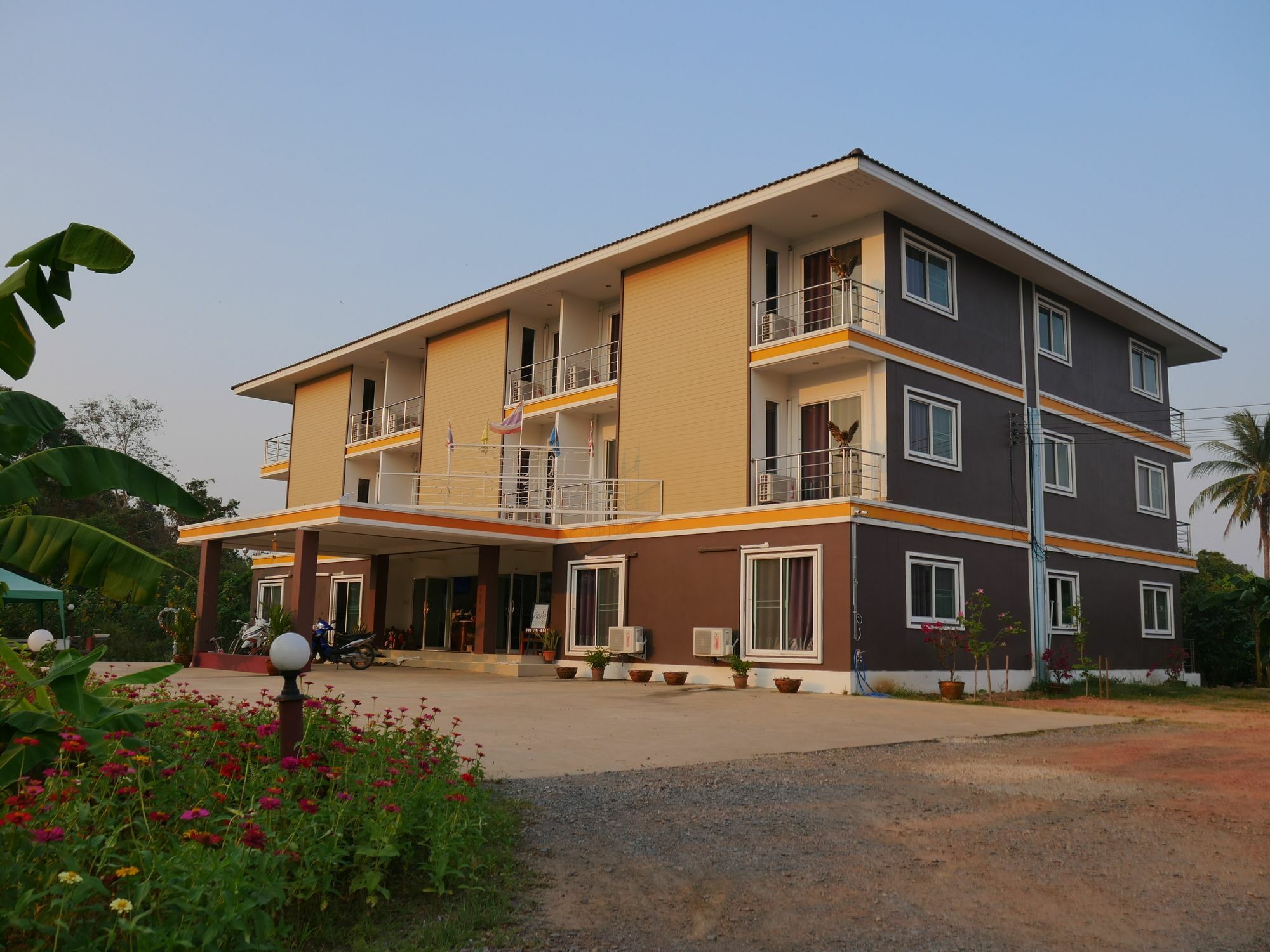 Jumpa Resort Hotel Пхитсанулок Экстерьер фото